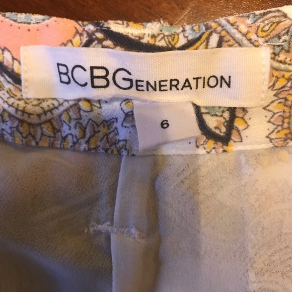 BCBGeneration Multicolored Paisley Print Shorts 6 - Picture 7 of 7